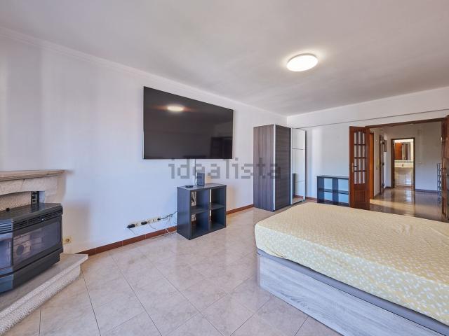 Apartamento, Amora