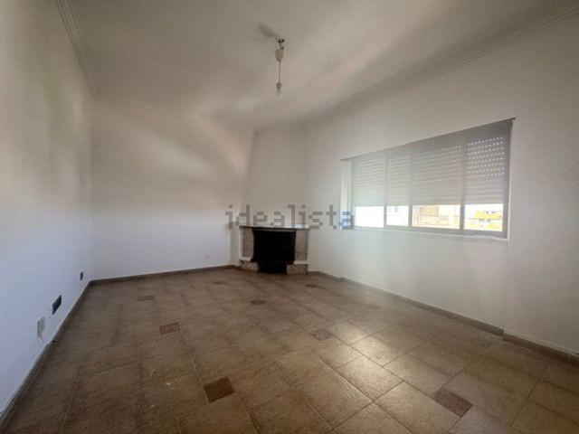 Apartamento, Amora