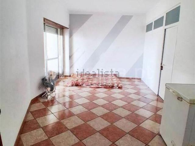 Apartamento, Amora
