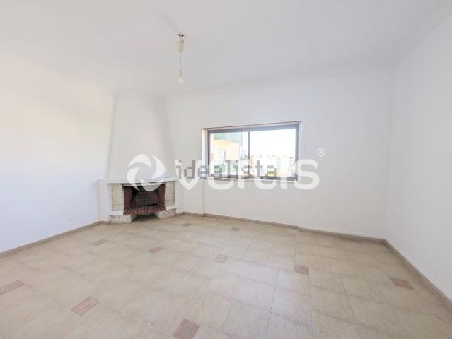 Apartamento, Amora