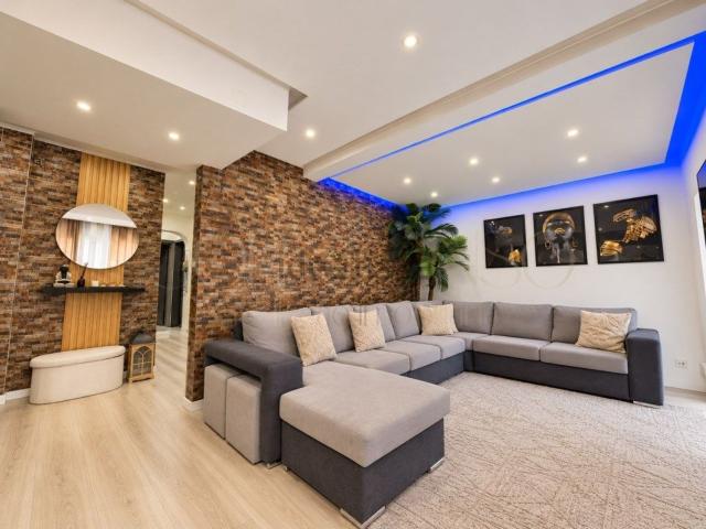 Apartamento, Amora