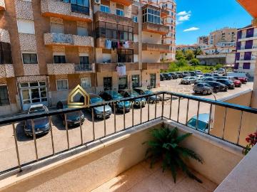 Apartamento, Amora