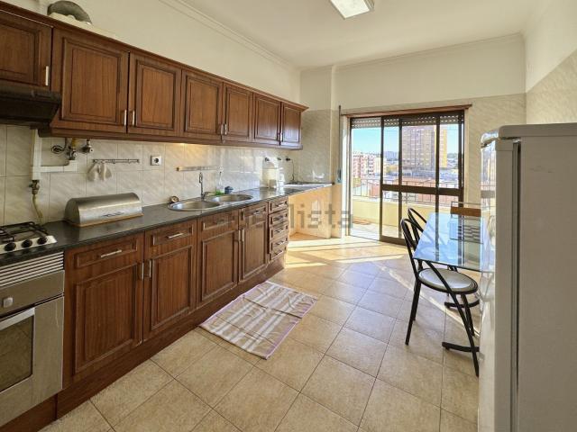 Apartamento, Amora