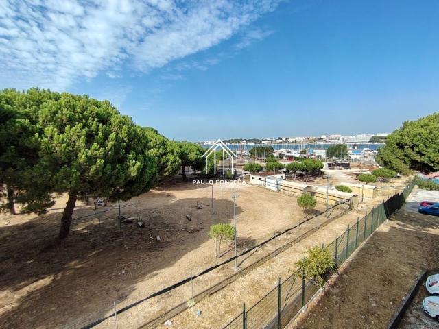 Apartamento, Amora