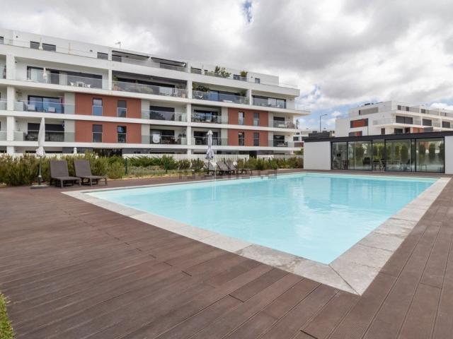 Apartamento, Amora