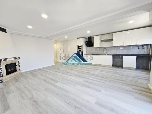 Apartamento, Amora