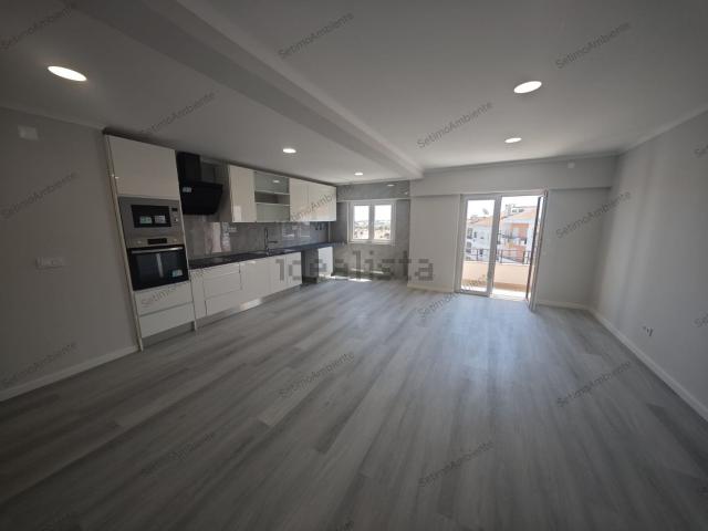Apartamento, Amora