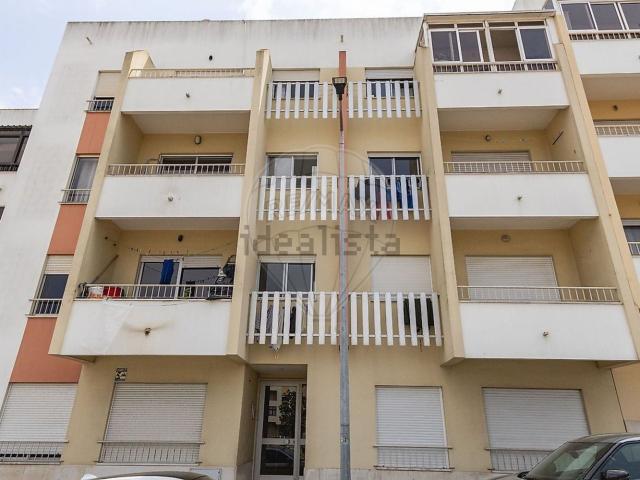 Apartamento, Amora
