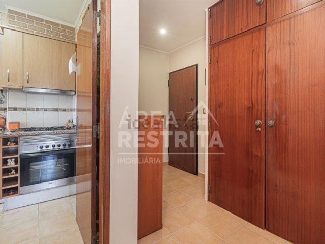Apartamento, Amora