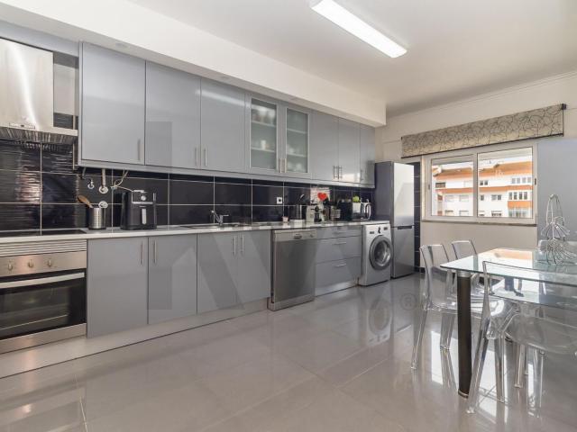 Apartamento, Amora