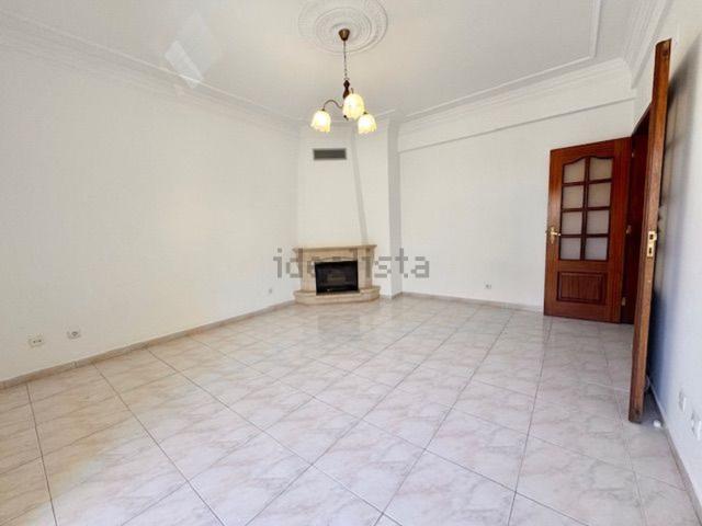 Apartamento, Amora