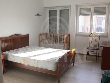 Apartamento, Amiais de Baixo