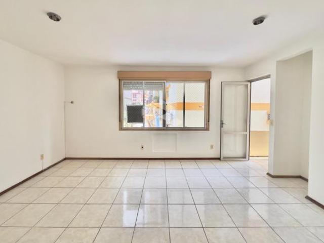 APARTAMENTO AMPLO À VENDA NO BAIRRO FÁTIMA!