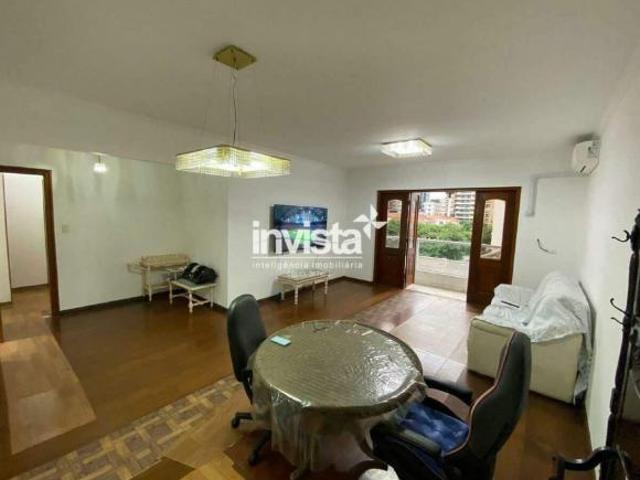 Apartamento amplo à venda no Gonzaga – Localização privilegiada em Santos