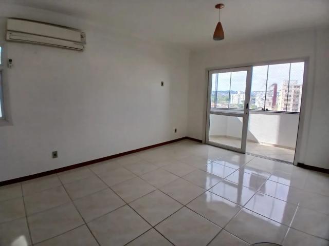 Apartamento amplo com 3 dormitórios e suíte no Bairro São José em São Leopoldo, perto do Centro e d