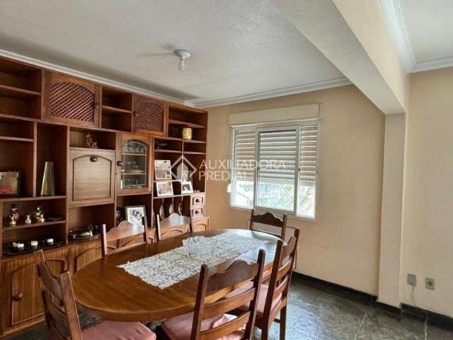 Apartamento amplo com 3 dormitórios sendo 1 suíte no Bairro Operário em Novo Hamburgo