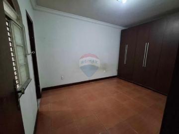 Apartamento Amplo de 175m² com 3 Quartos no Bairro Califórnia 1 VAGA