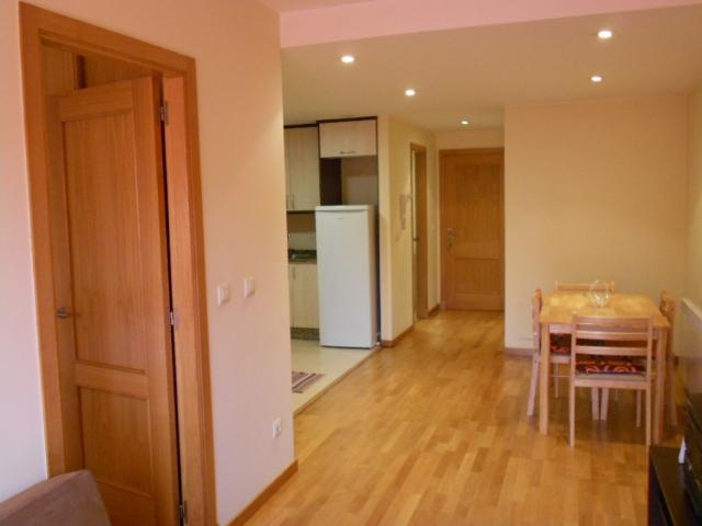 Apartamento amueblado con garaje