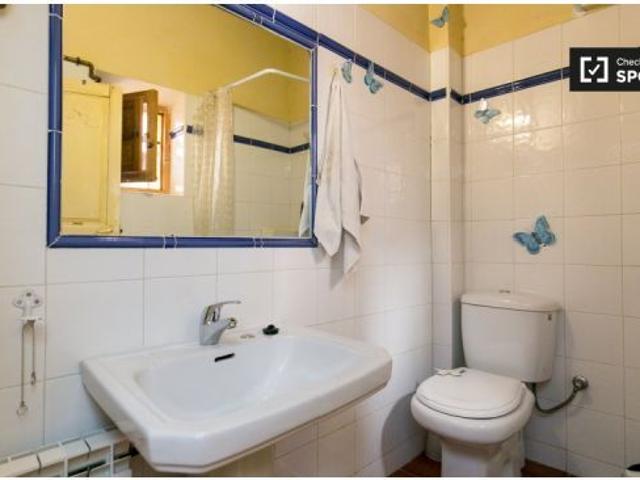 Apartamento amueblado de 1 dormitorio con balcón en alquiler en Centro
