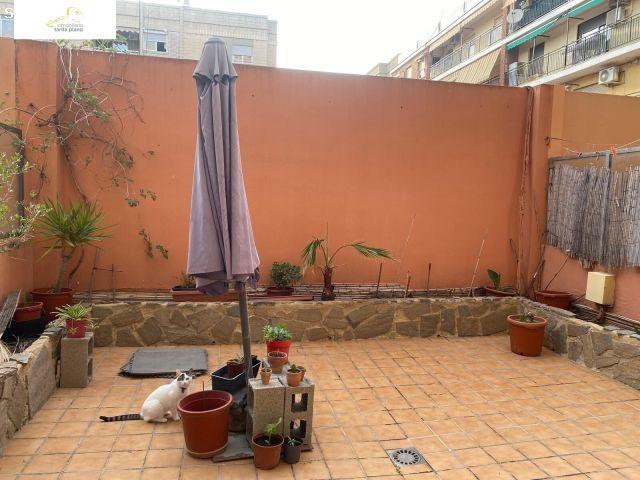 Apartamento amueblado de 1 dormitorios con terraza. Visitalo con nuestro video 360º