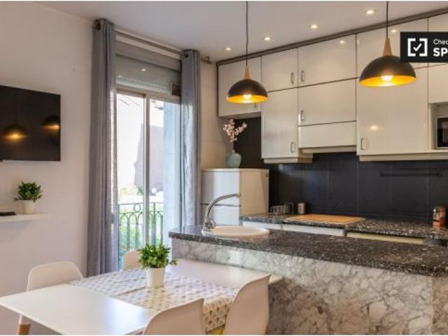 Apartamento amueblado de 2 dormitorios en alquiler en Gràcia
