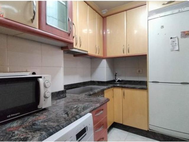 APARTAMENTO AMUEBLADO EN LA ZONA DEL COUTO