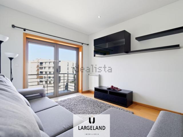 Apartamento, Aradas