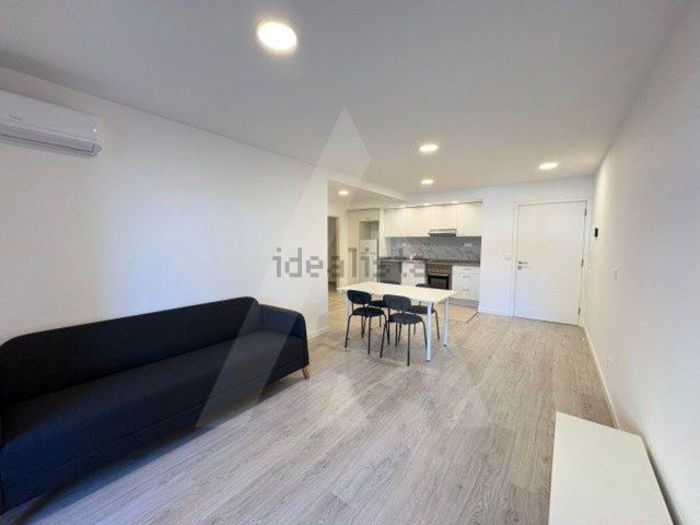 Apartamento, Aradas