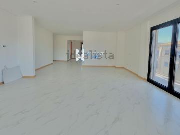 Apartamento, Arco de Baúlhe e Vila Nune
