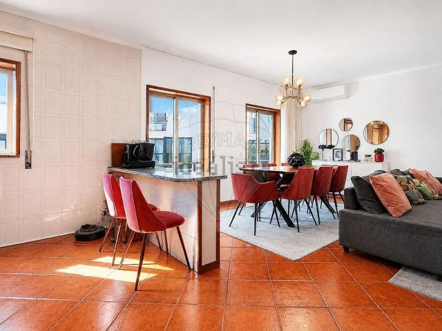 Apartamento, Arco de Baúlhe e Vila Nune