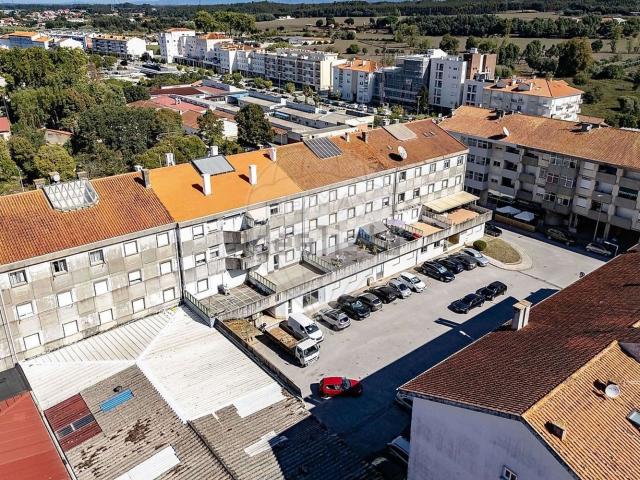 Apartamento, Arcos e Mogofores