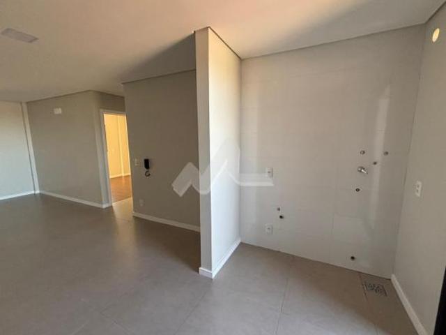 Apartamento: Área Interna: 70,44 m² 01 Suíte 01 Quarto Cozinha Gourmet e Sala de Estar Integrada