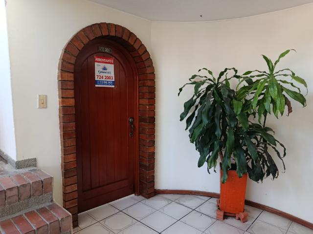 APARTAMENTO ARRIENDO CARRERA 9 # 9 84 Barrio CENTRO