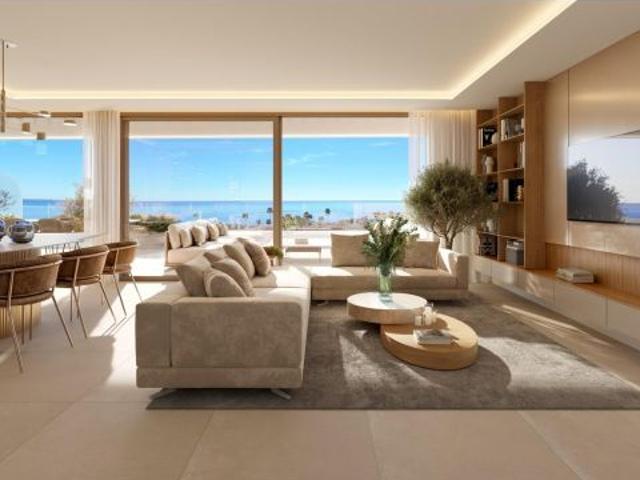 Apartamento ático con solarium de 2 dormitorios en Casares Costa