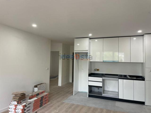 Apartamento, Avelãs de Caminho
