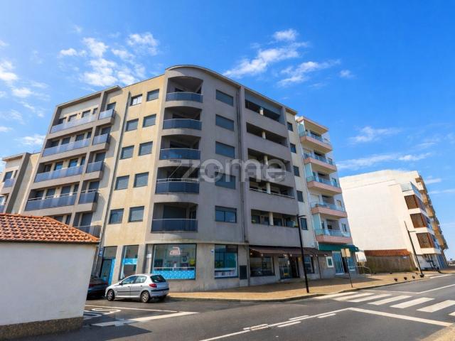 Apartamento, Aver o Mar