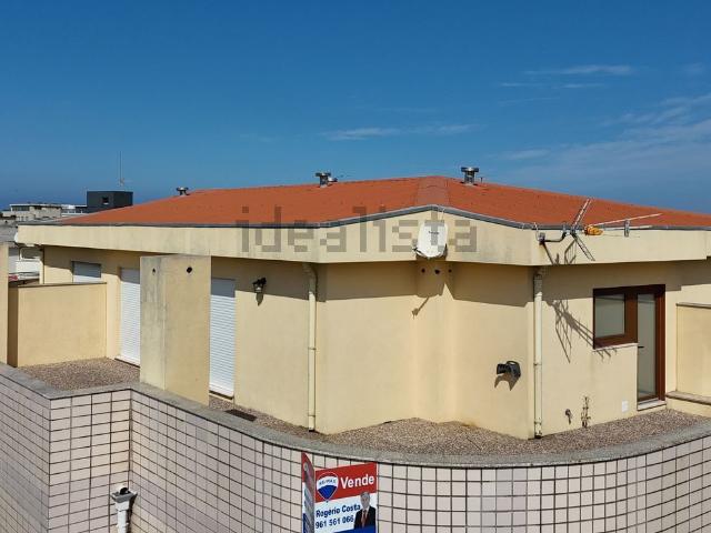 Apartamento, Aver o Mar