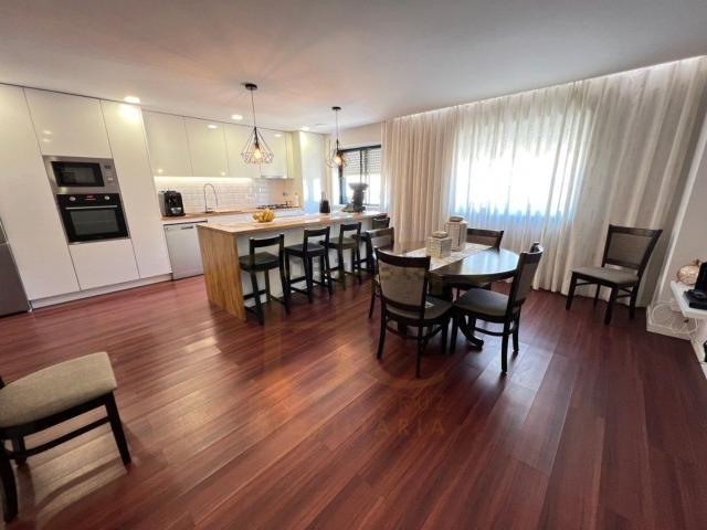 Apartamento, Aver o Mar