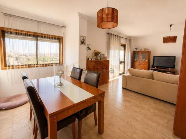 Apartamento, Aver o Mar