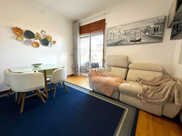 Apartamento, Aver o Mar