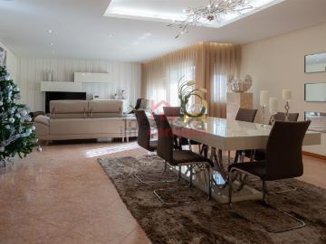Apartamento, Aves