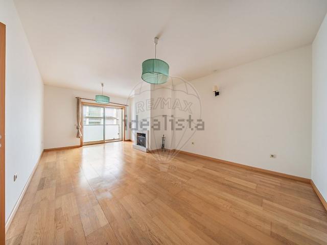 Apartamento, Aves