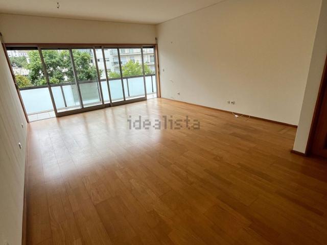 Apartamento, Azurém