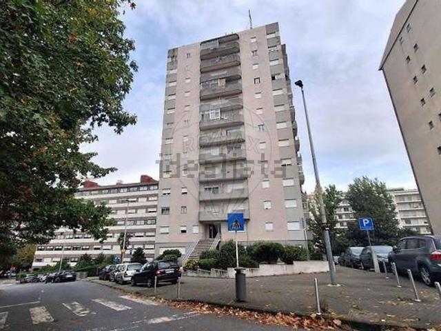 Apartamento, Azurém