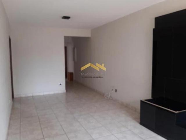 Apartamento B. Olímpico S. C. Sul Prédio baixo com elevador. Excelente localização
