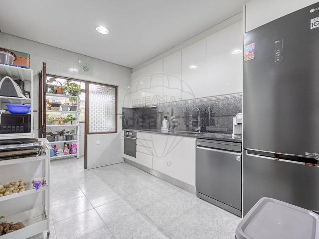 Apartamento, Baguim do Monte