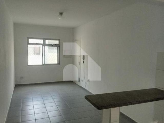 Apartamento bem ensolarado à 100m do metro Sta. Cecilia, Próximo a Santa Casa e faculdade Mackenzie