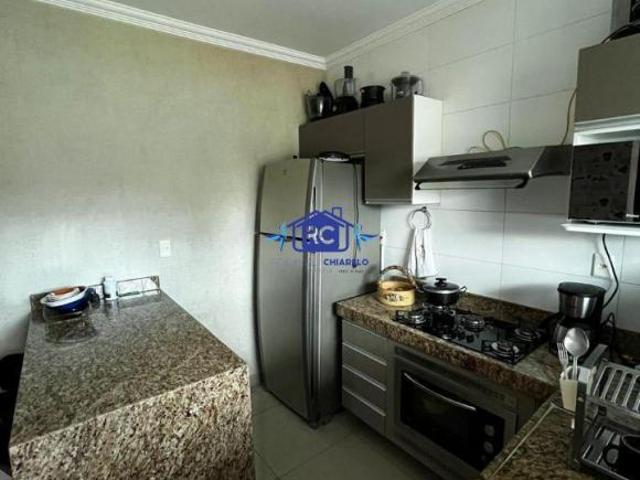 Apartamento bem localizado, 2 quartos, sala, cozinha, banho social, area de serviço e garagem