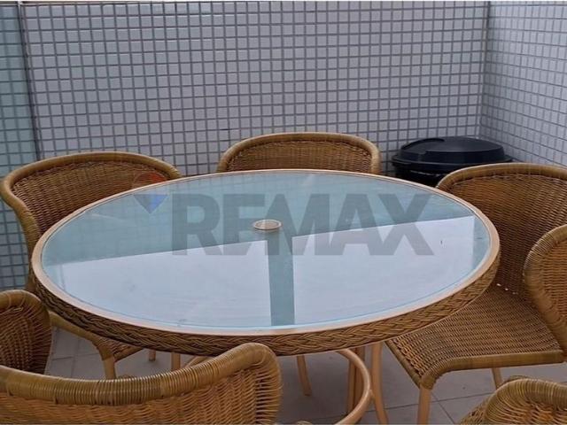Apartamento beira mar para alugar na Av. Boa Viagem