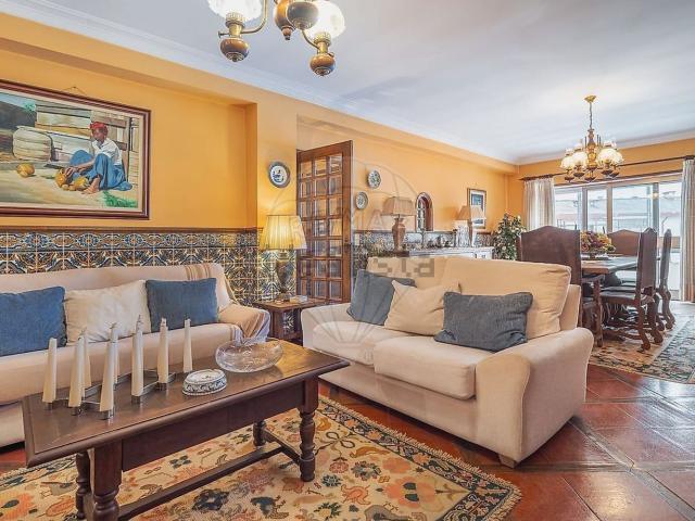 Apartamento, Bougado